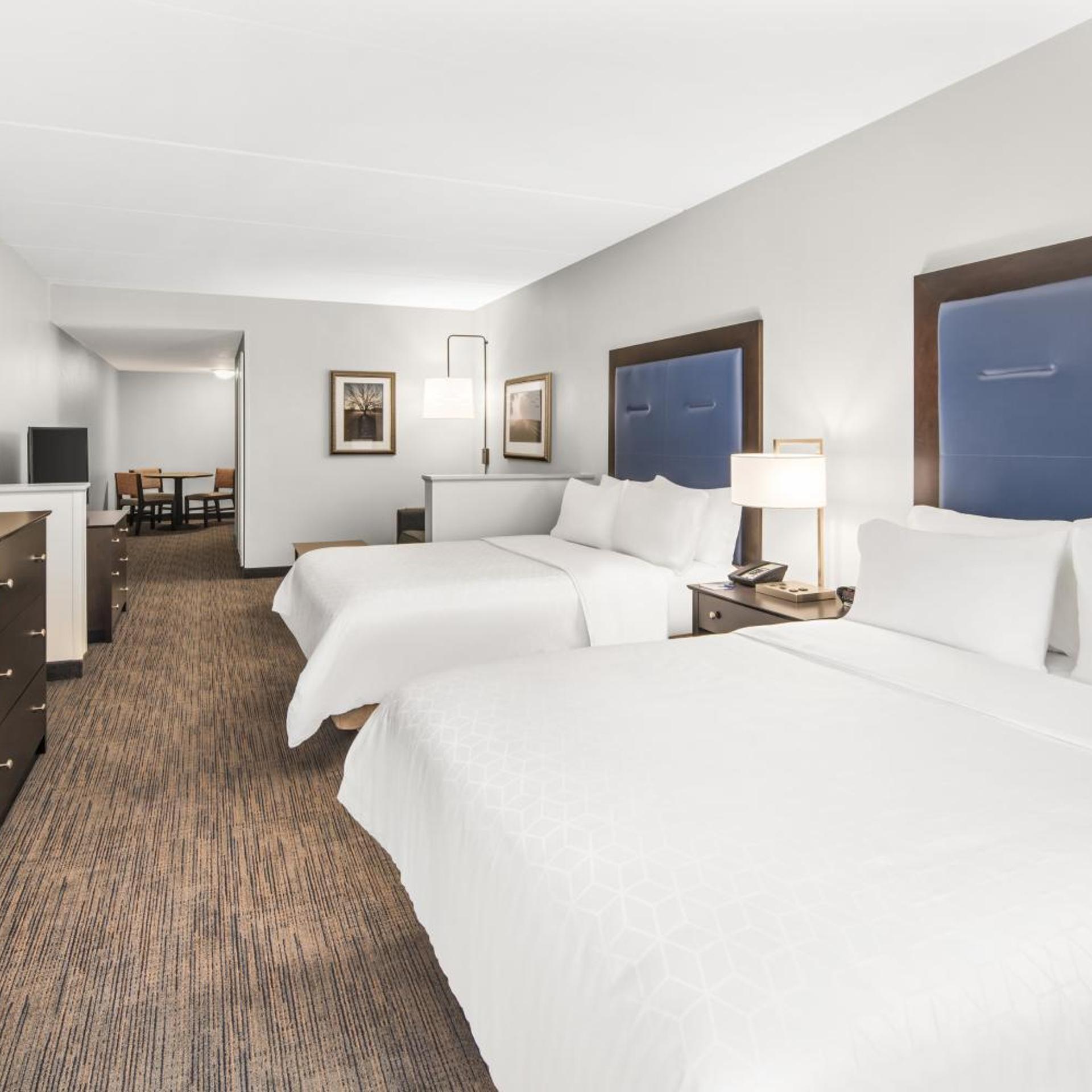 holiday inn express and suites wilmington newark by ihg