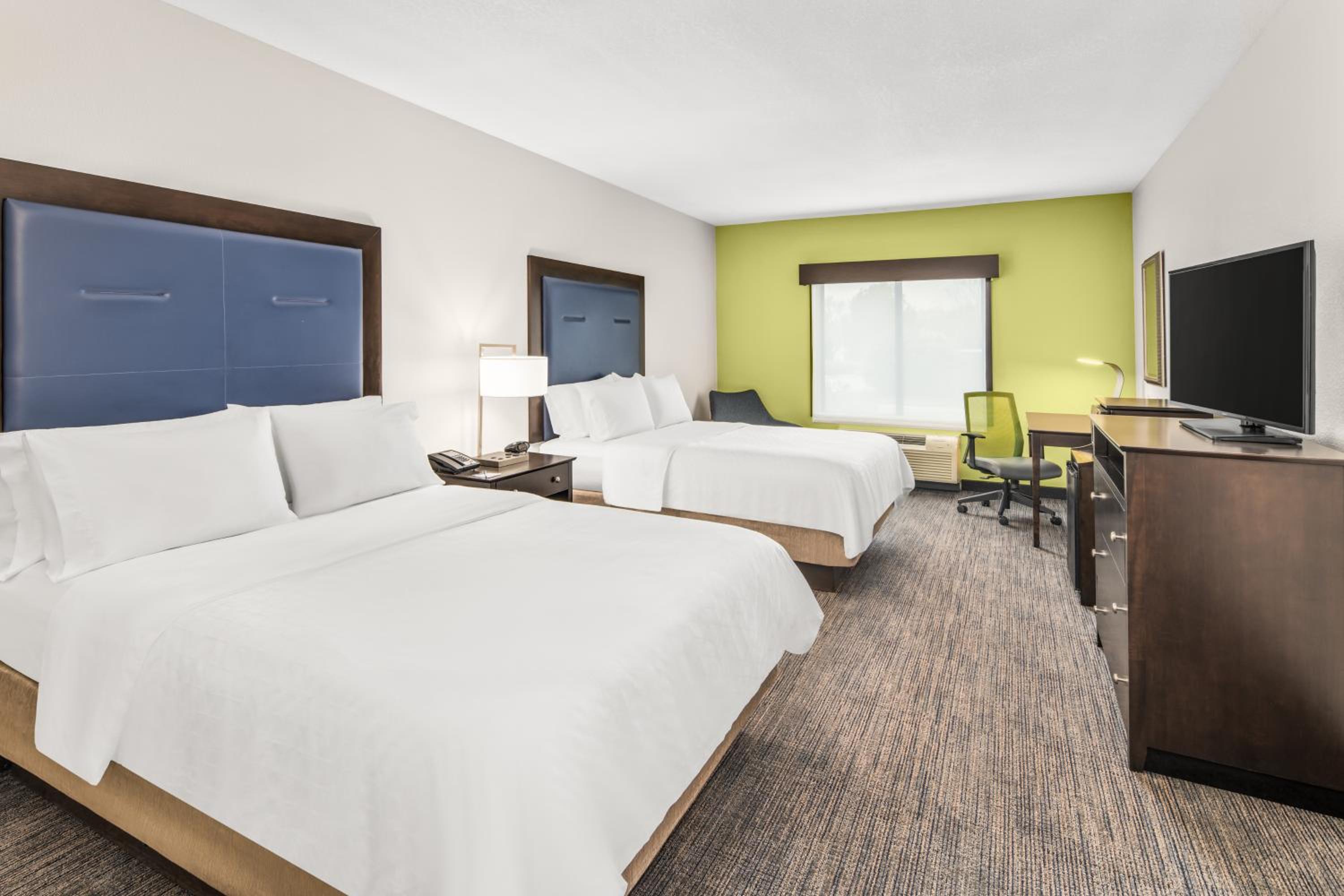 holiday inn express and suites wilmington newark by ihg