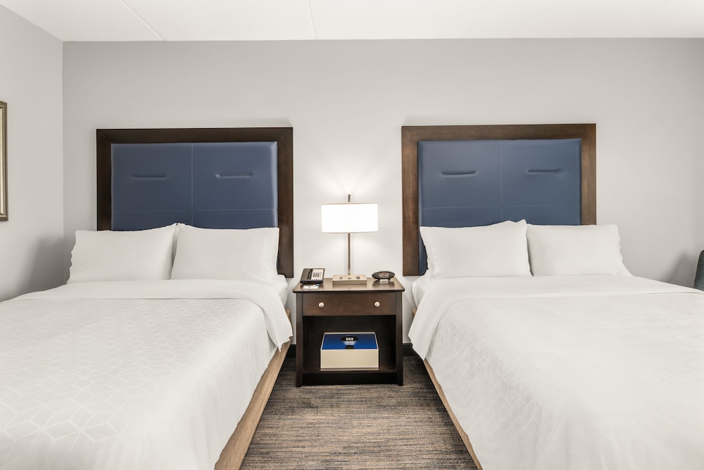 holiday inn express and suites wilmington newark by ihg