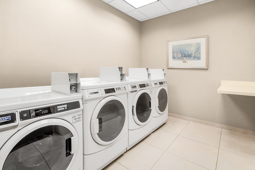 holiday inn express and suites wilmington newark by ihg