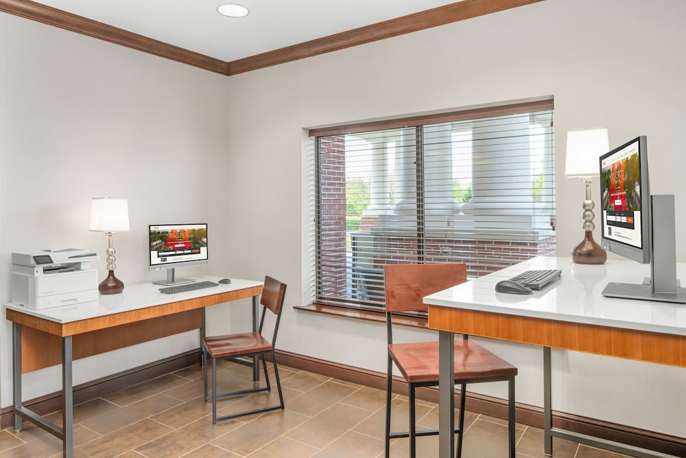 holiday inn express and suites wilmington newark by ihg