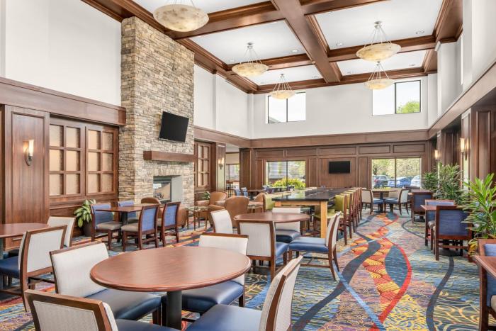 holiday inn express and suites wilmington newark by ihg