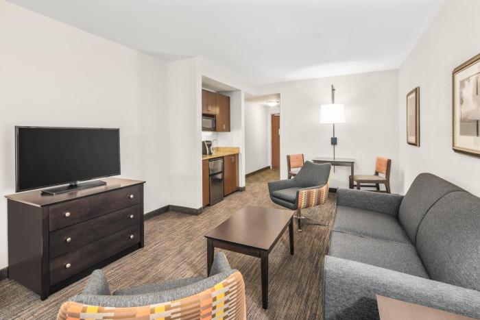 holiday inn express and suites wilmington newark by ihg
