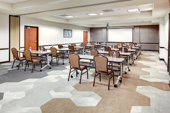 hyatt place lakeland center