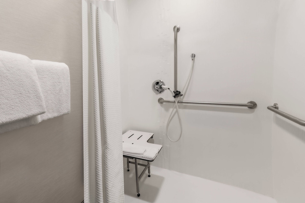 courtyard by marriott boulder broomfield