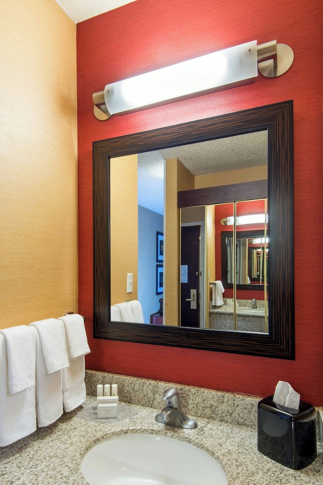 courtyard by marriott boulder broomfield