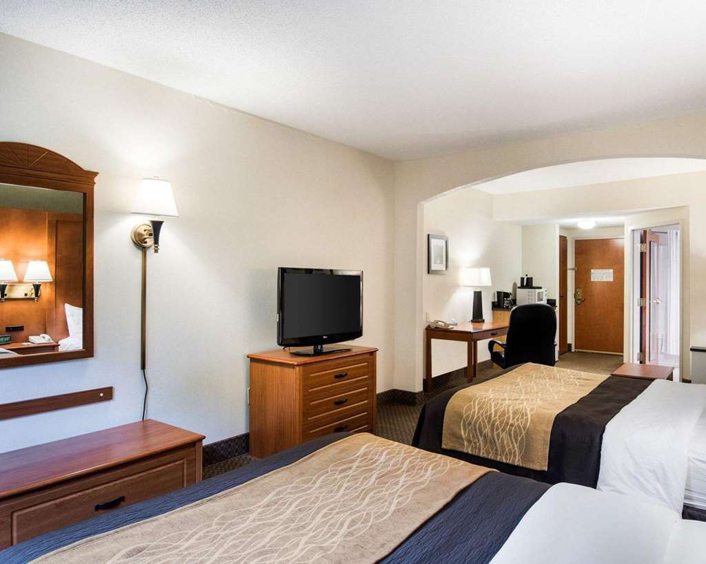 comfort inn and suites lavale cumberland