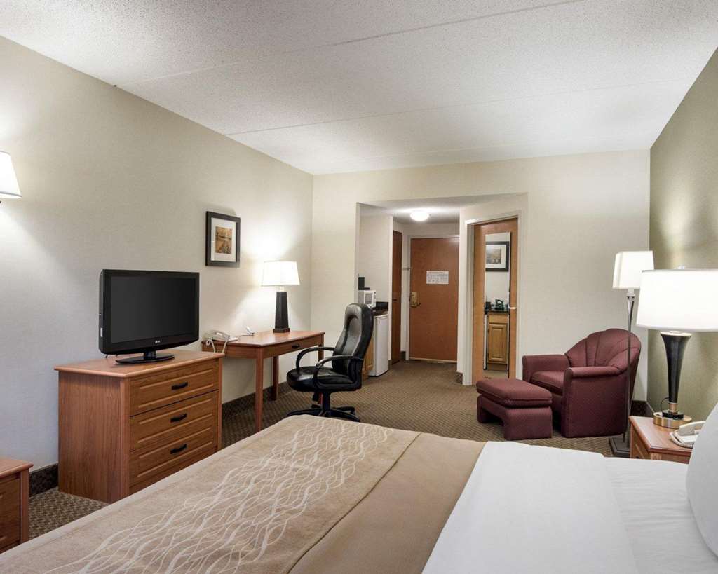 comfort inn and suites lavale cumberland