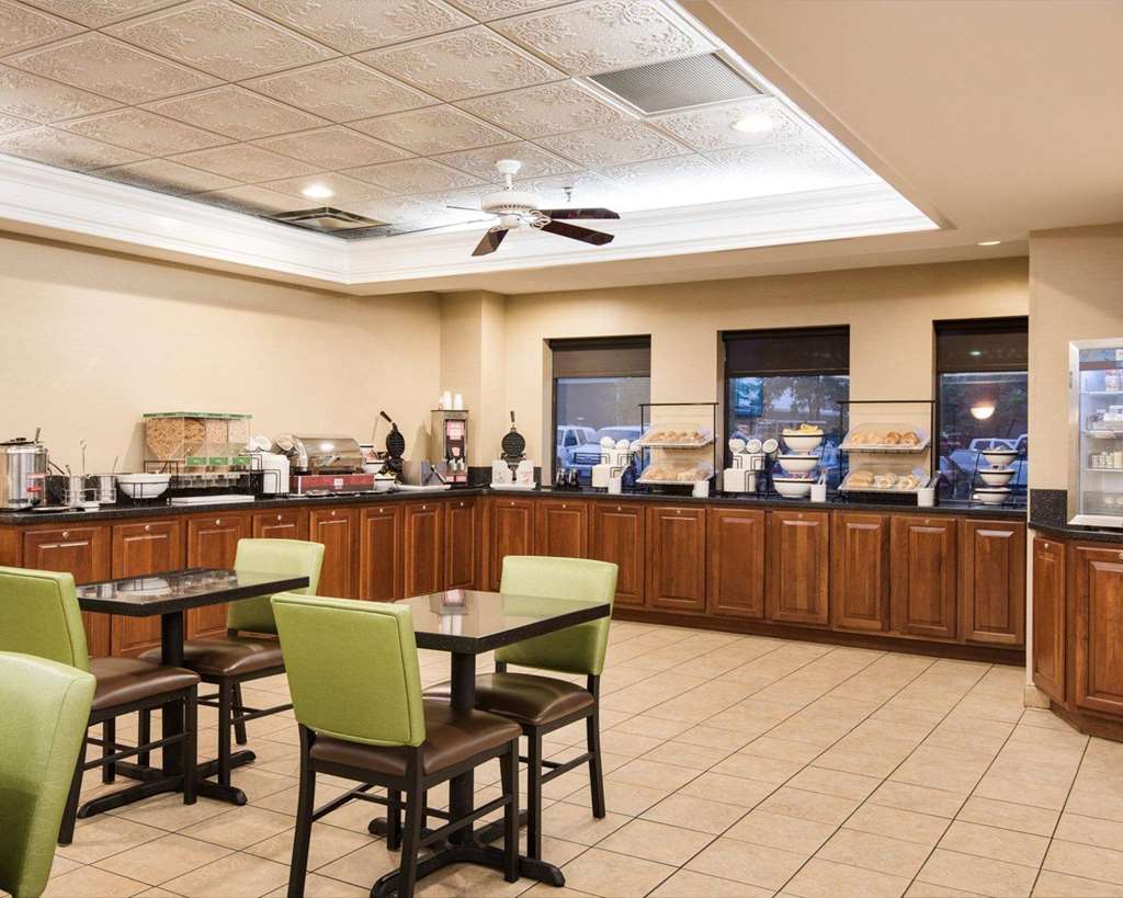 comfort inn and suites lavale cumberland