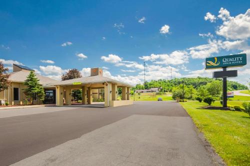 Quality Inn & Suites Frostburg - Cumberland,Frostburg>>Cumberland,2.5 star
