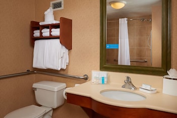 hampton inn by hilton youngstown west i 80