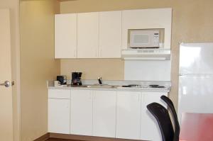 extended stay america suites greensboro big tree way