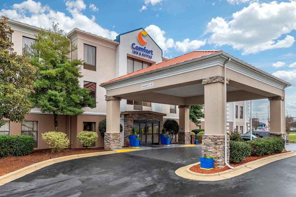 Comfort Inn & Suites