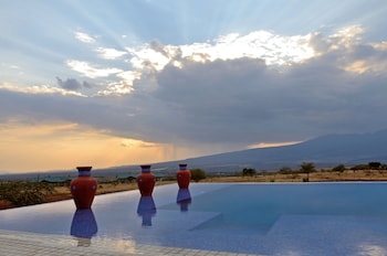 ngorongoro oldeani mountain lodge