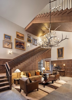 Rusty Parrot Lodge And Spa,John Dodge>>Jackson,4 star