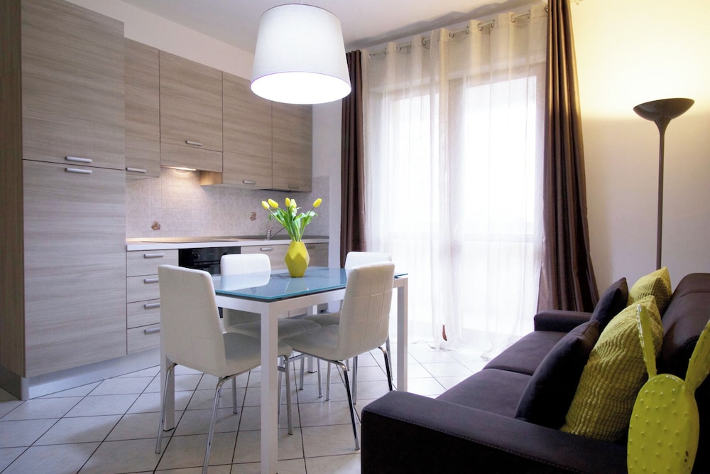 hq aparthotel milano inn smart suites