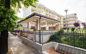 hq aparthotel milano inn smart suites