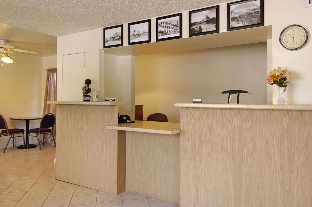 super 8 by wyndham red bluff