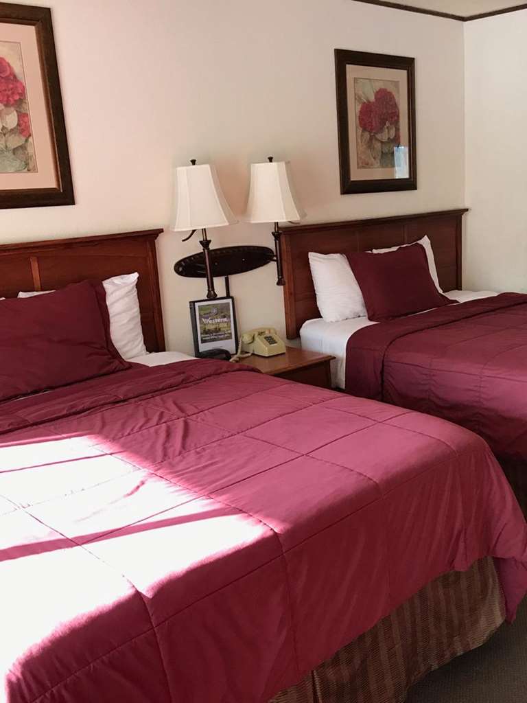 western holiday lodge three rivers