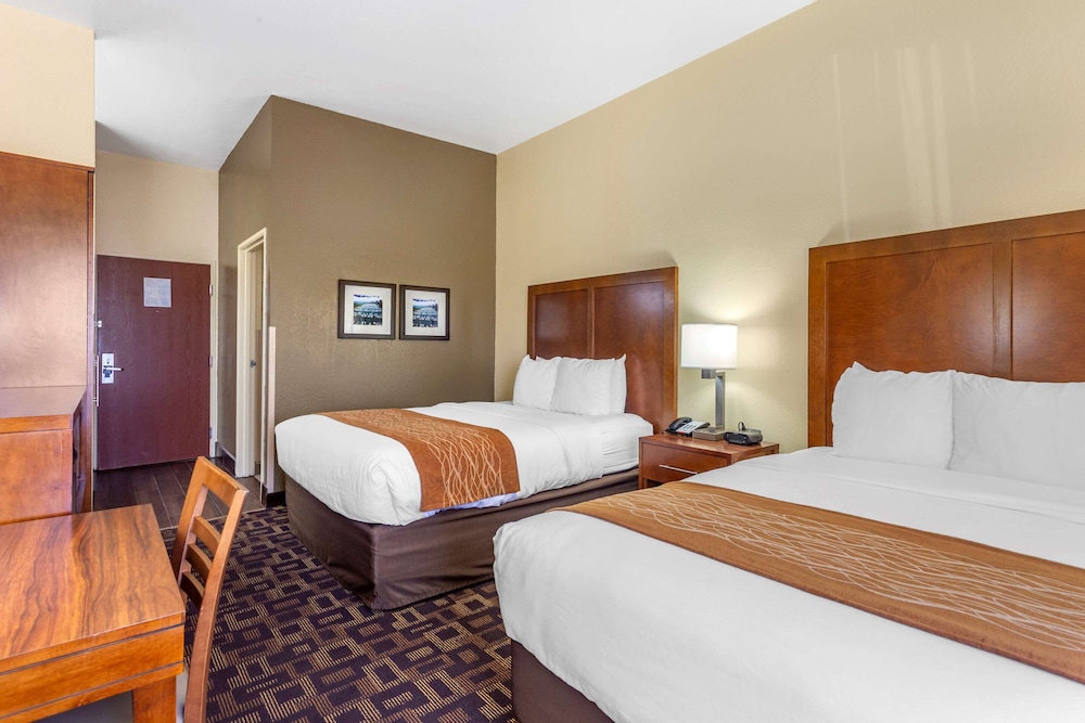 comfort inn and suites north aurora naperville
