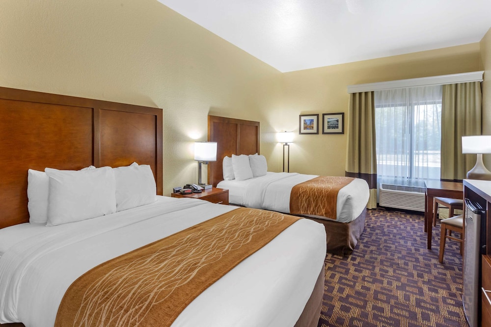 comfort inn and suites north aurora naperville