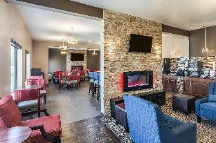 comfort inn and suites north aurora naperville