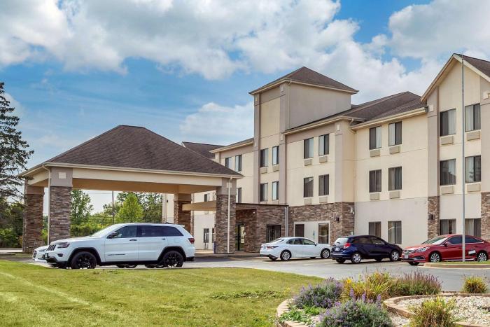 comfort inn and suites north aurora naperville