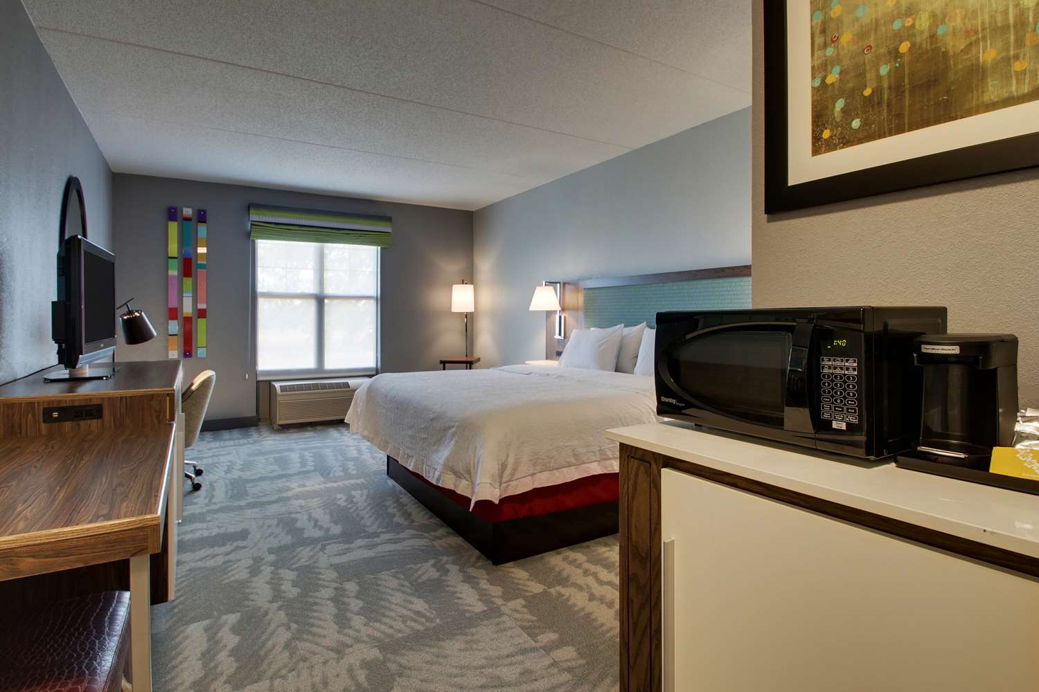 hampton inn and suites chicago aurora