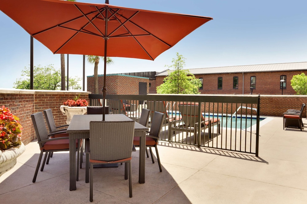 hampton inn columbia downtown historic district
