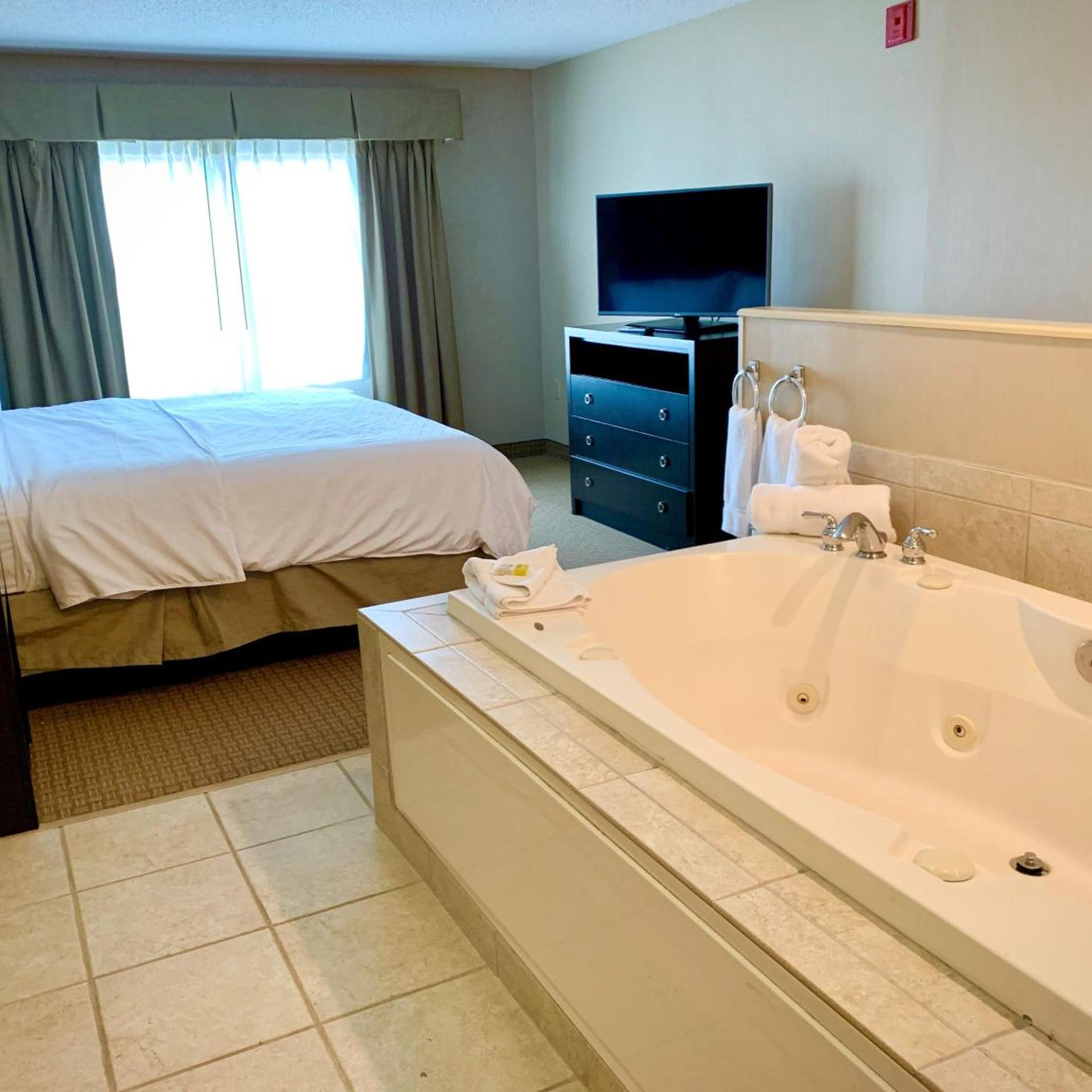 holiday inn express hotel and suites olathe north by ihg