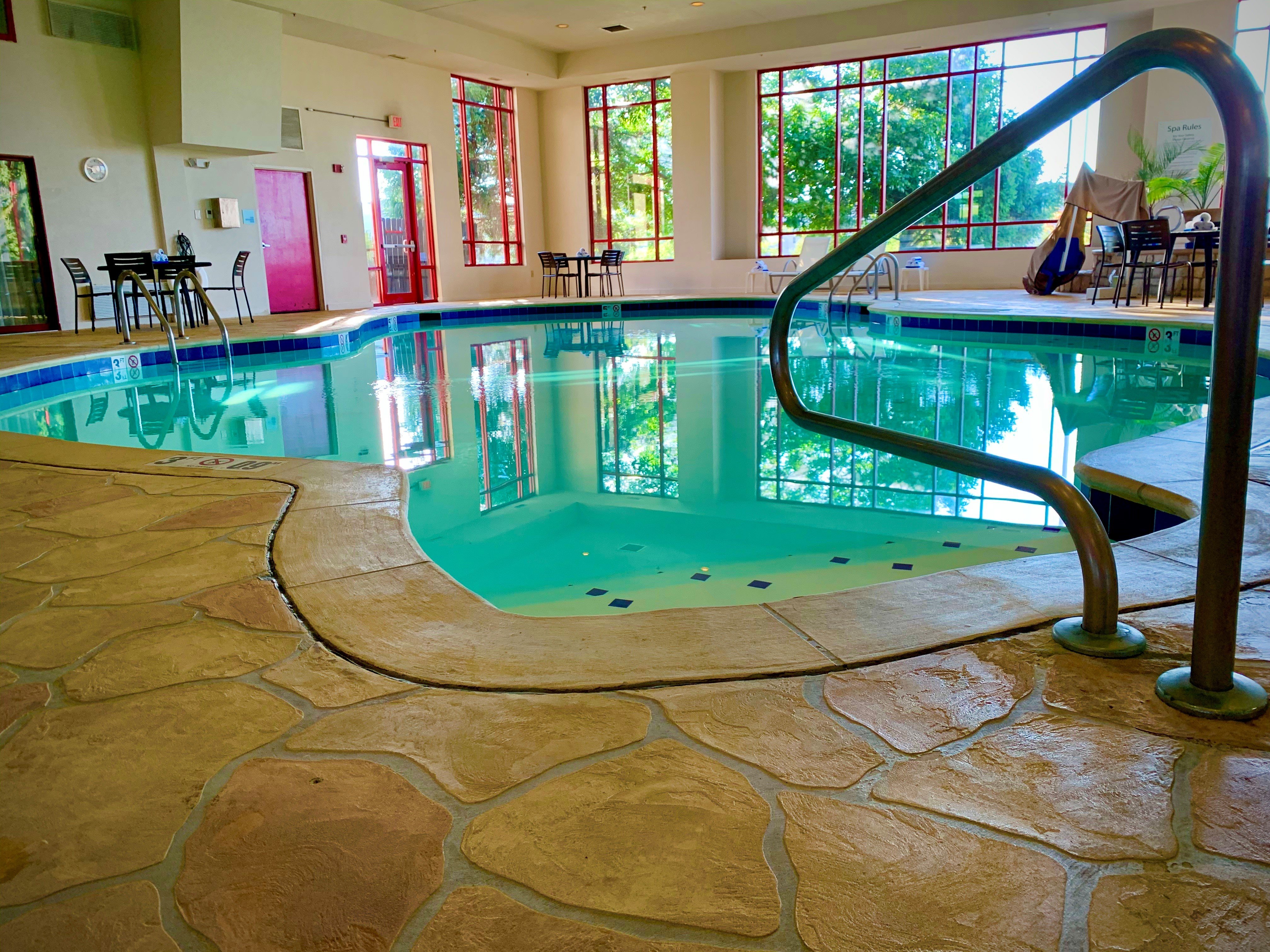 holiday inn express hotel and suites olathe north by ihg