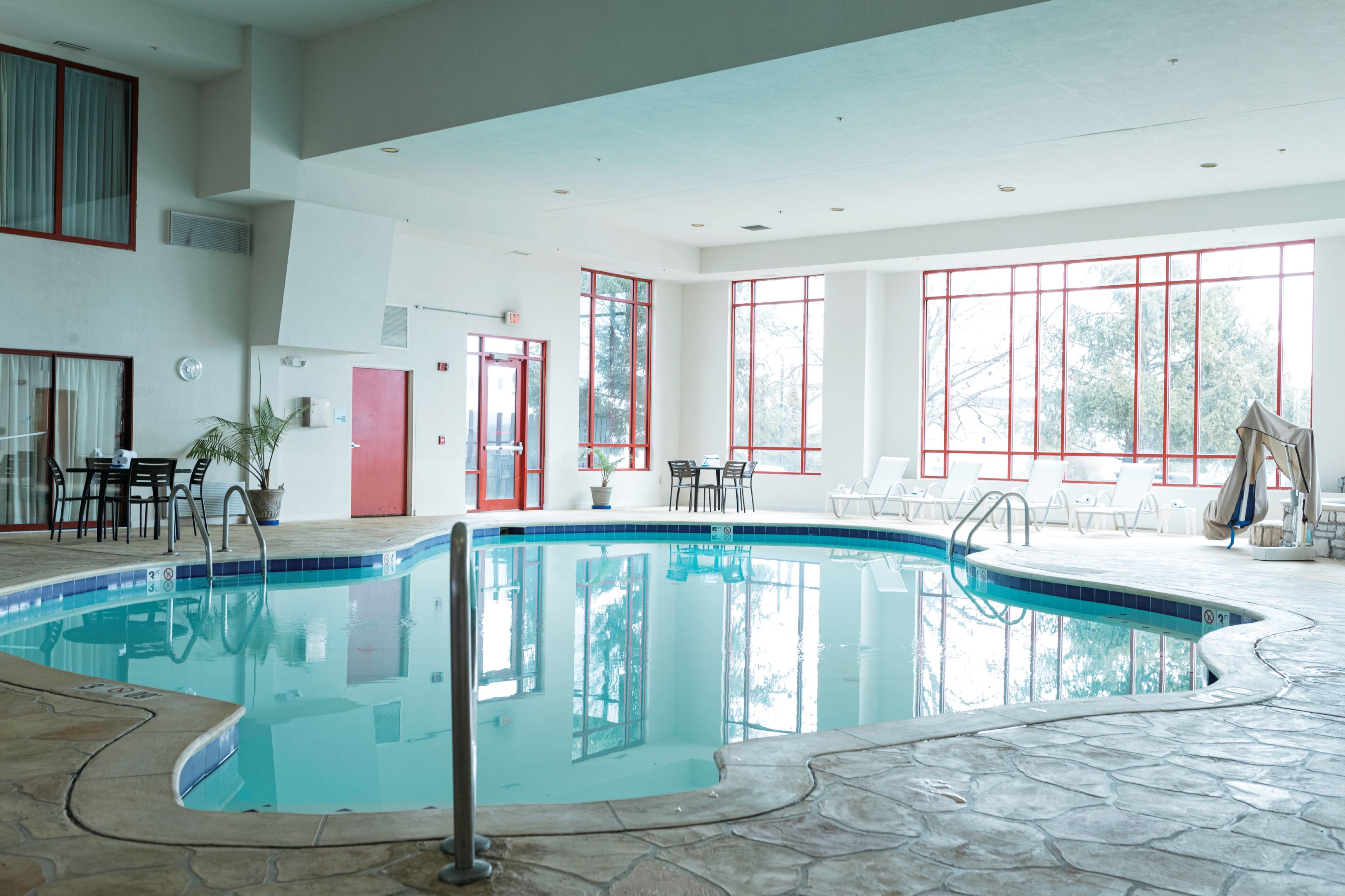holiday inn express hotel and suites olathe north by ihg