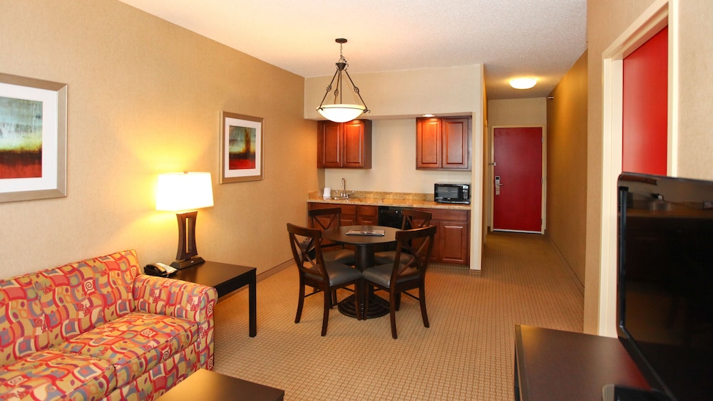 holiday inn express hotel and suites olathe north by ihg