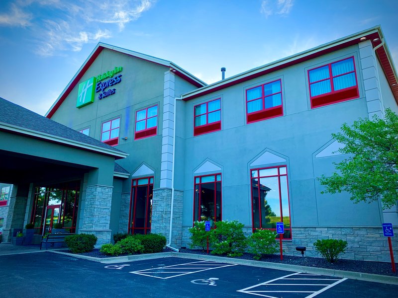 holiday inn express hotel and suites olathe north by ihg