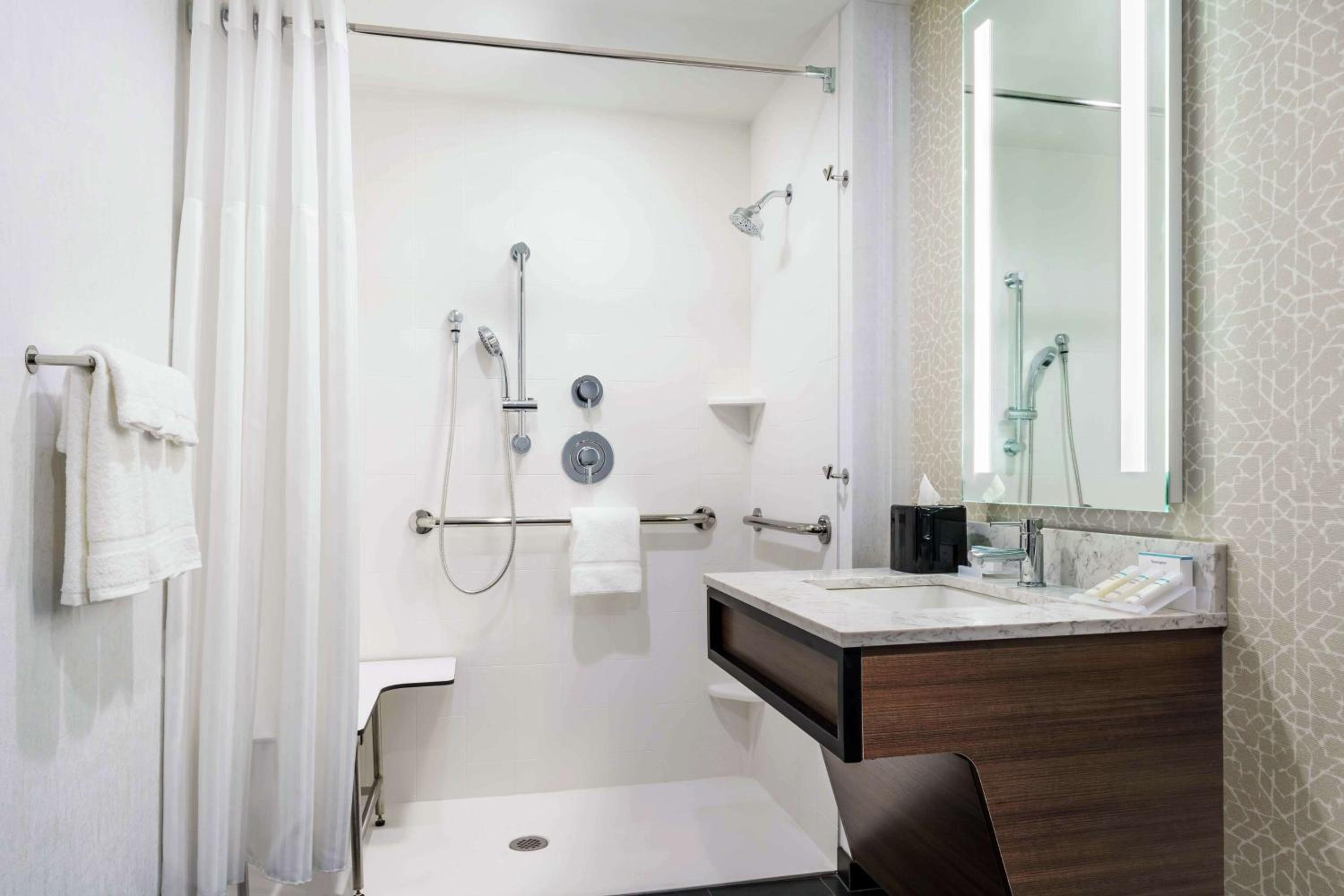 hilton garden inn annapolis downtown