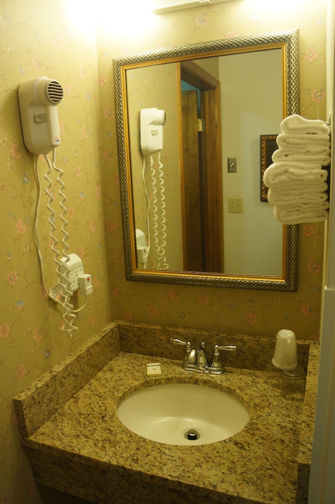 greenbrier inn