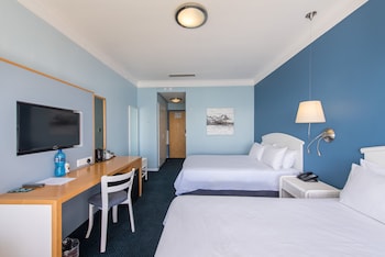 Saldanha Bay Hotel,Langebaan>>Cape Town,3 star