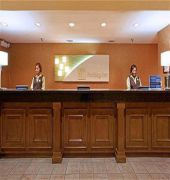 holiday inn beaumont plaza i 10 and walden