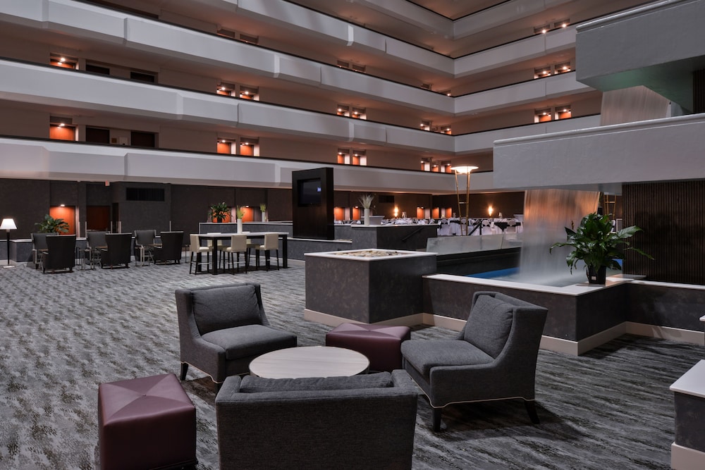 holiday inn beaumont plaza i 10 and walden