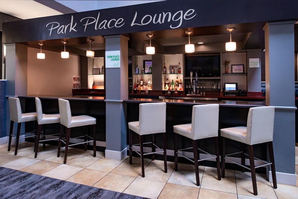 holiday inn beaumont plaza i 10 and walden