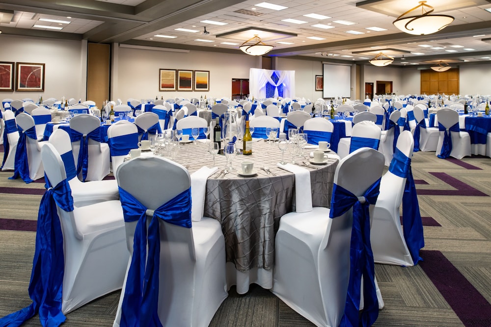 holiday inn beaumont plaza i 10 and walden