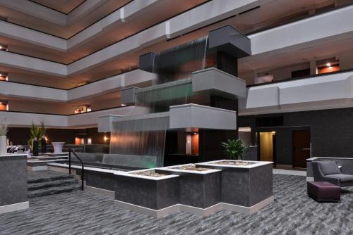 holiday inn beaumont plaza i 10 and walden