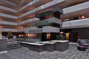 holiday inn beaumont plaza i 10 and walden