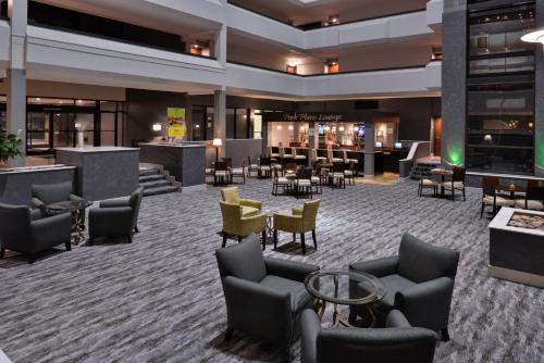 holiday inn beaumont plaza i 10 and walden
