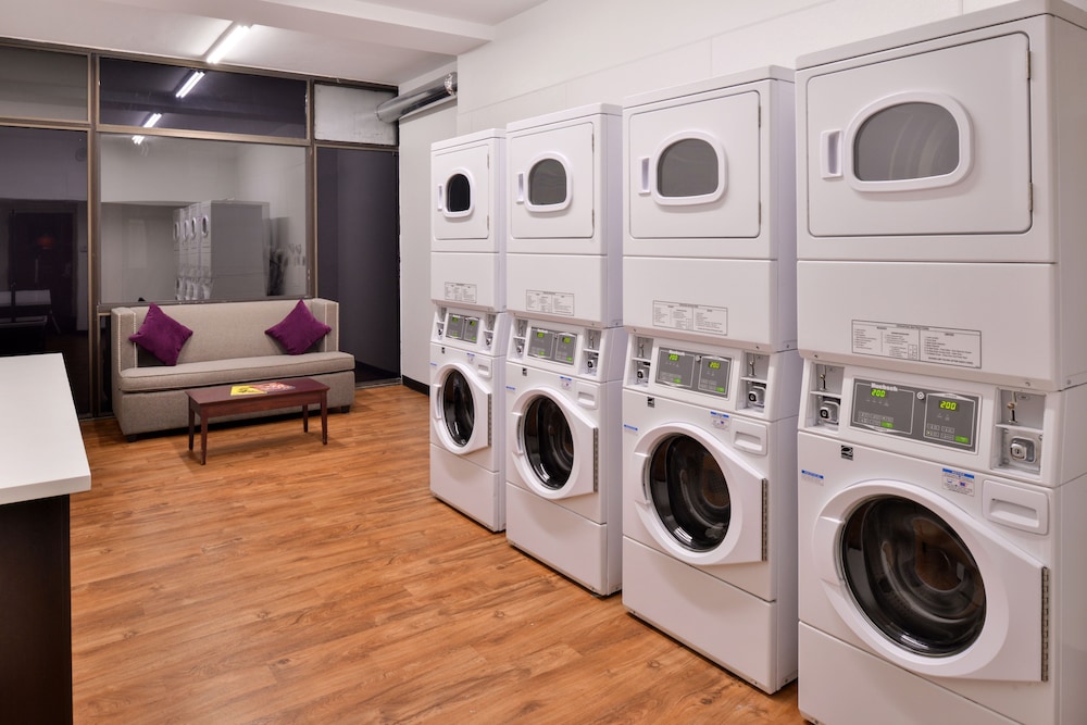 holiday inn beaumont plaza i 10 and walden