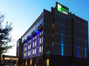 holiday inn express aberdeen by ihg