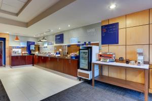 holiday inn express aberdeen by ihg