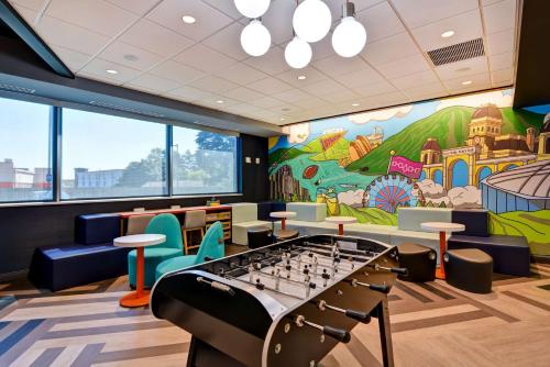 tru by hilton syracuse north airport area