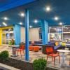 tru by hilton syracuse north airport area