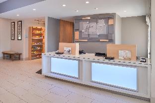 holiday inn express and suites omaha 120th and maple
